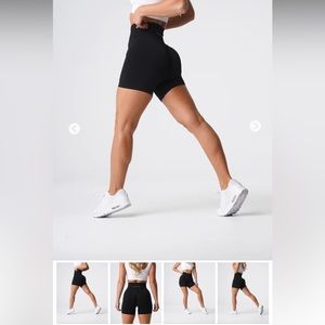 Black solid seamless shorts